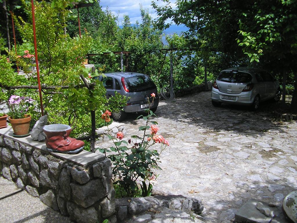 Apartments Zlatko Ičići Εξωτερικό φωτογραφία